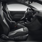 Der Innenraum des Peugeot RCZ-Sondermodells Onyx