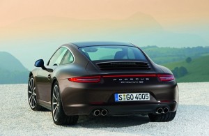 Der neue Porsche 911 Carrera 4 von hinten