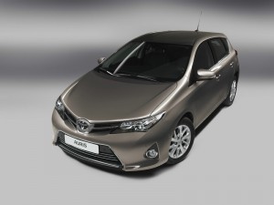 Der Kühlergrill des Toyota Auris