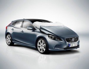 Das Fußgänger-Airbag vom neuen Volvo V40