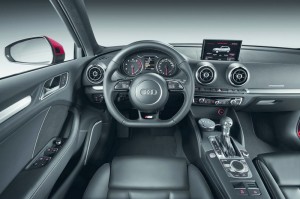 Das Cockpit des Audi A3 Sportback S line