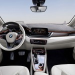 Das Armaturenbrett des BMW Concept Active Tourer