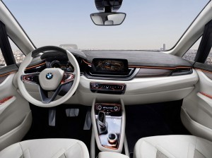 Das Armaturenbrett des BMW Concept Active Tourer