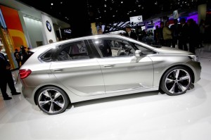 BMW Concept Active Tourer in der Seitenansicht