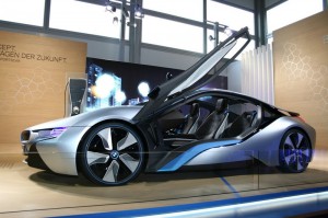 Die Seitenpartie des BMW i8 Concept
