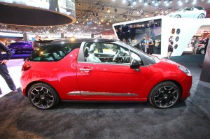 Die Seitenpartie des Citroen DS3 Cabriolet