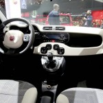 Der Innenraum des Allradautos von Fiat, der Panda 4x4