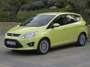 Der neue Ford C-Max 2012-er in der Front- Seitenansicht