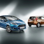 Ford Fiesta in zwei verschiedenen Außenfarben