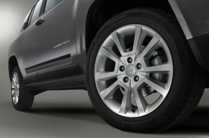 Die 18 Zoll Felgen des Jeep Compass Overland