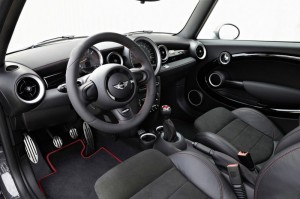 Das Cockpit des Mini John Cooper Works GP