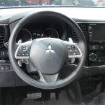 Das Cockpit des Mitsubishi Outlander PHEV