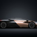 Das Peugeot-Concept Car Onyx von der Seite