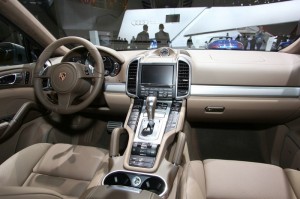 Das Cockpit des Porsche Cayenne S Diesel