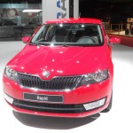 Skoda Rapid in Rot von vorne