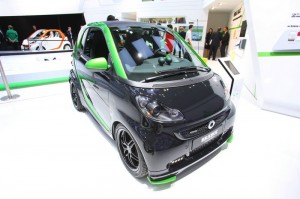 Smart Brabus Electric Drive in schwarz/grün