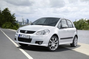 Suzuki SX4 city+ in der Frontansicht