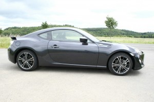 Die Seitenpartie des Toyota GT86