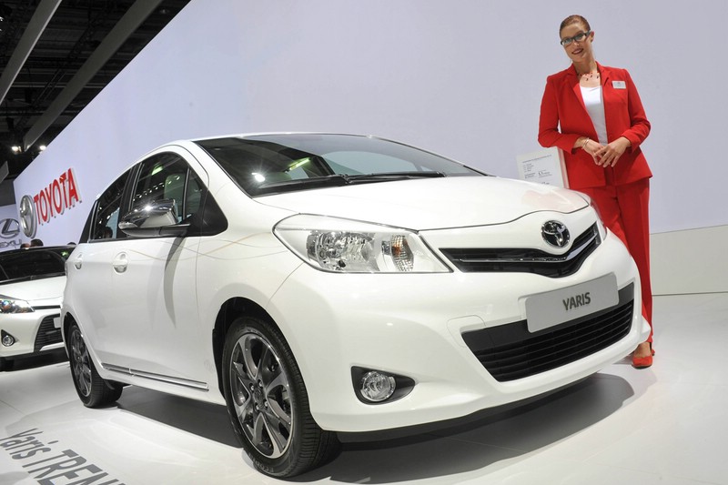 Toyota Yaris Trend in Weiß auf der Automesse in Paris