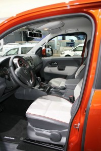 Die Fahrerseite des Volkswagen Amarok Canyon