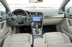 Das Cockpit des neuen Volkswagen Golf