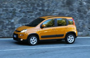 Der neue Fiat Panda Trekking (2012) in der Seitenansicht