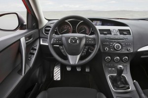 Der Innenraum des Mazda3 MPS Facelift 2013 Cockpit