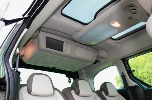 Viele Staumöglichkeiten im Citroen Berlingo Multispace