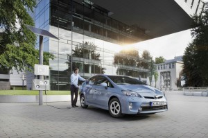 Toyota-Kompaktwagen Prius Plug-in kommt auf den Markt