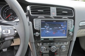 Das Navi im neuen VW Golf 7 - Mittelkonsole