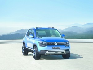 VW Taigun in Blau von vorne