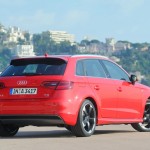 Roter Audi A3 Sportback in der Heckansicht