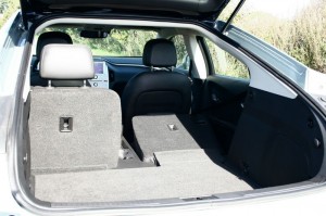 Der Laderaum bei umgeklappten Sitzen im Chevrolet Volt
