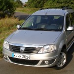 Dacia Logan MCV 2012 in Silber