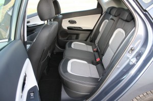 Die hinteren Sitze des Kia ceed 1.4 CRDi 90