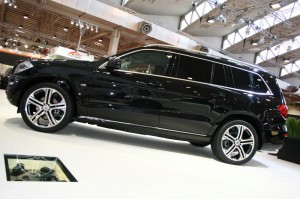 schwarzer Mercedes-Benz GL von Brabus in der Seitenansicht