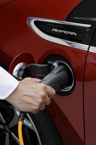Opel Ampera beim aufladen