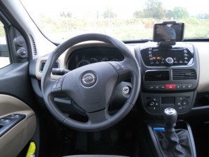 Hier nimmt der Fahrer Platz - Opel Combo Pkw 1.6 CDTI