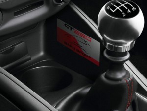 Der Schaltknauf des Renault Megane Grandtour Sondermodells GT 220