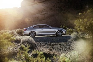 Silbernes BMW 4er Coupe Concept