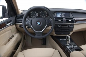 Der innenraum des BMW X5 xDrive40d - Cockpit, Mittelkonsole
