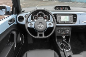 Das Interieur des Volkswagen Beetle Cabriolet