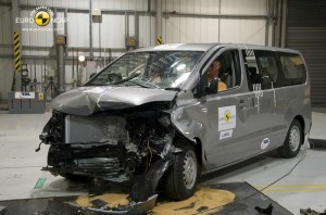 Hyundai H1 Custom nach dem Crashtest
