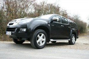 Isuzu D-Max Double Cab Premium - Bild von der Fahrerseite