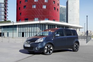Nissan Note in der Farbe Blau