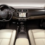 Sitze, Mittelkonsole und Cockpit des Qoros GQ3