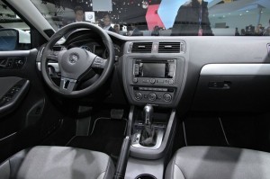 Die Innenansicht des Volkswagen Jetta Hybrid