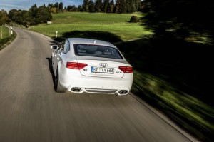 Der Abt Audi AS5 Sportback in Weiss in der Heckansicht