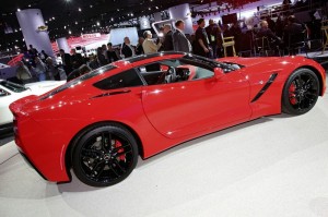 Roter Chevrolet Corvette C7 Stingray aud der Detroit Motor Show 2013