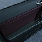 Die Türverkleidung und die Vararbeitung des Mazda MX-5 Sondermodells Hamaki